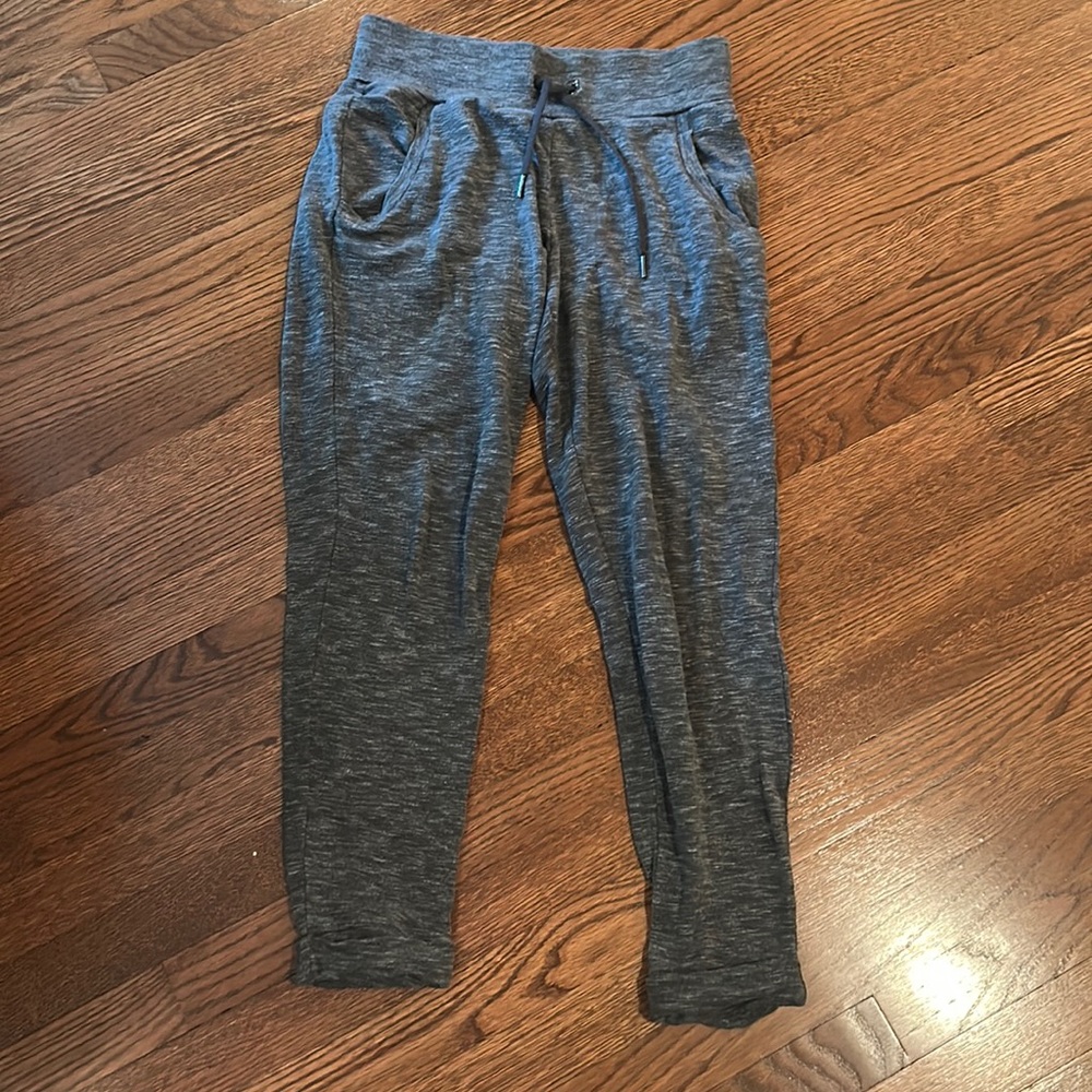 Athleta heathered gray joggers